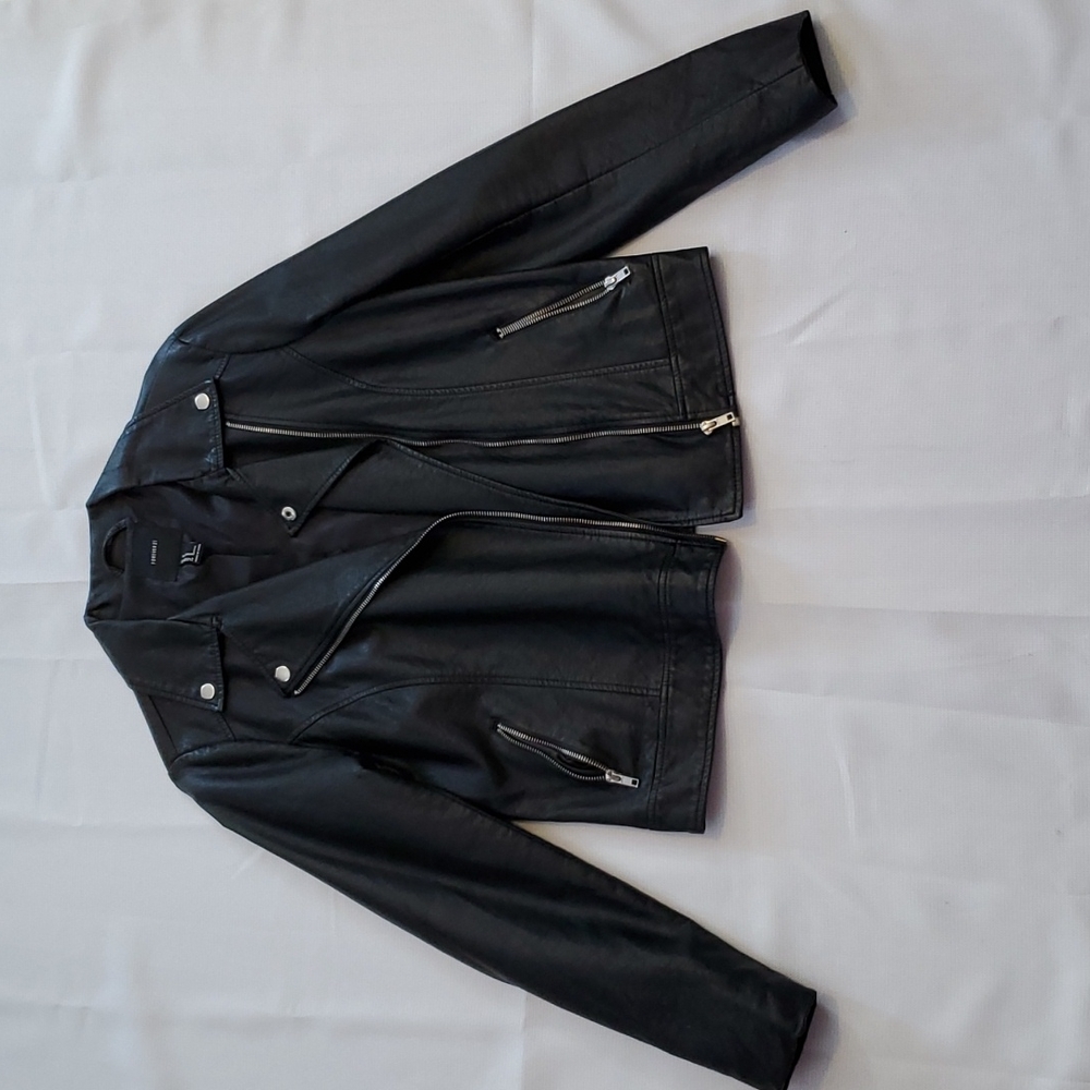 Forver 21 Black Faux Leather Jacket Size M
